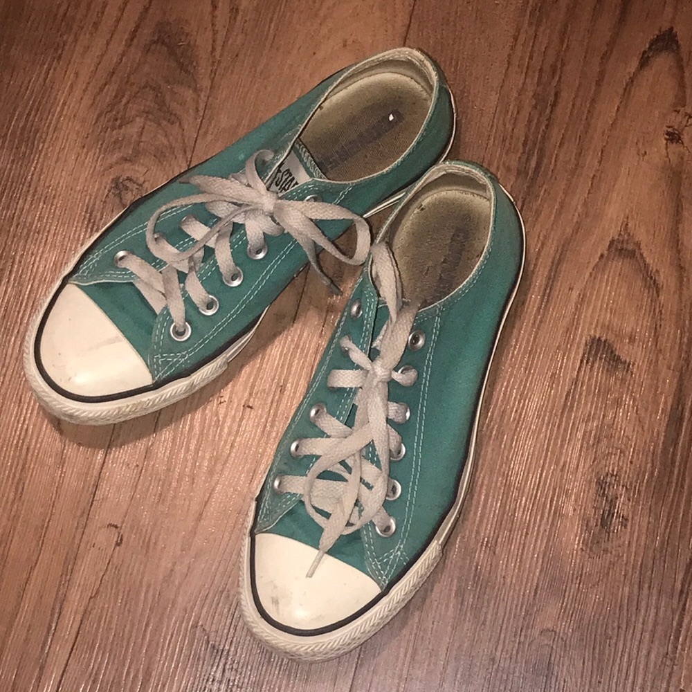 Converse sneakers 8.5 Teal Canvas Lace-Up Sneakers well worn but nice